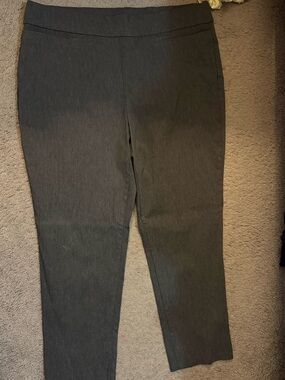 Briggs women Charcoal Grey Pull-On Dress Pants, size 18S